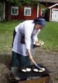 Matlagning på tidsreseläger 2011. Foto: Maria Ekqvist